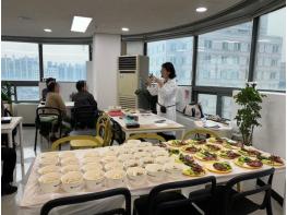 구로구, 1인 가구 어르신을 위한 건강 요리 교실 운영 기사 이미지