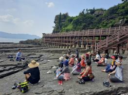 고성군, 코리아둘레길 ‘2026 걷기여행길 프로그램’ 운영… 웰니스 관광 본격화 기사 이미지